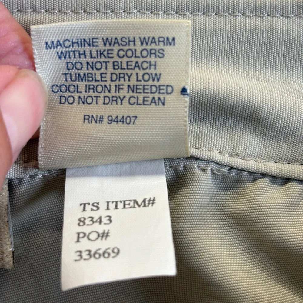 TravelSmith Mens 35x33 Large Long Pleated Nylon Pants Gray Elastic Waist Casual